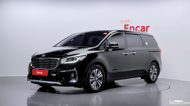 Kia Carnival 9-Seater Luxury 2019 года из Кореи