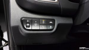 Kia Seltos Дизель 1.6 2WD 2020 года из Южной Кореи
