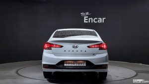 Hyundai AVANTE 1.6 2020 года из Южной Кореи
