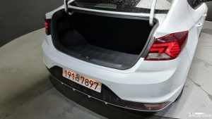 Hyundai AVANTE 1.6 2020 года из Южной Кореи