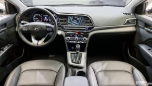 Hyundai AVANTE 1.6 2020 года из Южной Кореи