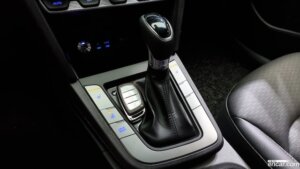 Hyundai AVANTE 1.6 2020 года из Южной Кореи