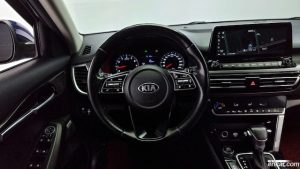 Kia Seltos Бензин 1.6 Turbo 2WD 2020 года из Южной Кореи