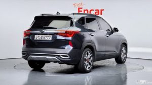 Kia Seltos Дизель 1.6 4WD 2020 года из Южной Кореи