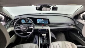 Hyundai AVANTE 1.6 2021 года из Южной Кореи