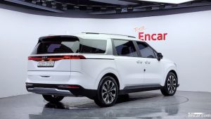 Kia Carnival Бензин 9-Seater Prestige 2023 года из Южной Кореи