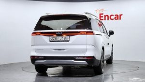 Kia Carnival Бензин 9-Seater Prestige 2023 года из Южной Кореи