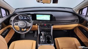Kia Carnival Бензин 9-Seater Prestige 2023 года из Южной Кореи