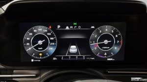 Kia Carnival Бензин 9-Seater Prestige 2023 года из Южной Кореи