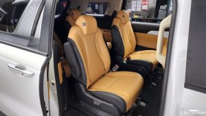 Kia Carnival Бензин 9-Seater Prestige 2023 года из Южной Кореи
