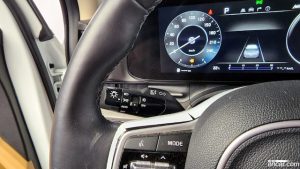 Kia Carnival Бензин 9-Seater Prestige 2023 года из Южной Кореи