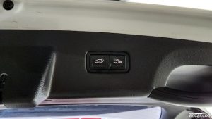 Kia Carnival Бензин 9-Seater Prestige 2023 года из Южной Кореи