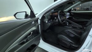 Hyundai AVANTE 1.6 2021 года из Южной Кореи
