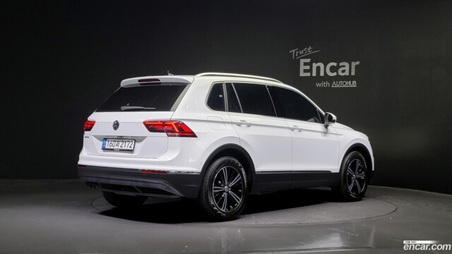33276181_002.jpg Volkswagen Tiguan 2.0 TDI Prestige 2020 года из Южной Кореи