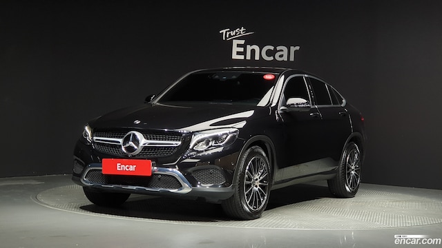 Mercedes-Benz GLC-Class GLC300 4MATIC Coupe 2019 года из Кореи