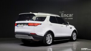 Land Rover Discovery 3.0 SD6 HSE 2020 года из Южной Кореи