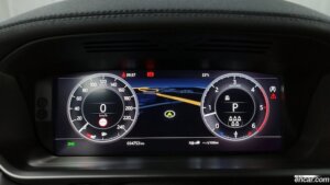 Land Rover Discovery 3.0 SD6 HSE 2020 года из Южной Кореи
