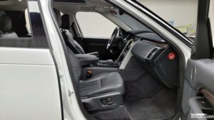 Land Rover Discovery 3.0 SD6 HSE 2020 года из Южной Кореи
