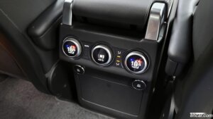 Land Rover Discovery 3.0 SD6 HSE 2020 года из Южной Кореи