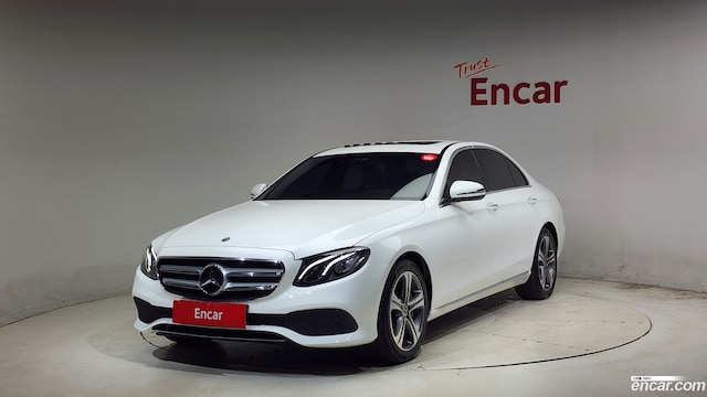 Mercedes-Benz E-Class E300 Avantgarde 2019 года из Кореи