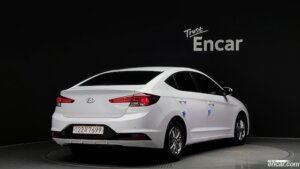 Hyundai AVANTE 1.6 2020 года из Южной Кореи