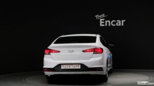 Hyundai AVANTE 1.6 2020 года из Южной Кореи