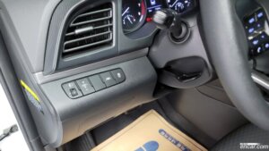 Hyundai AVANTE 1.6 2020 года из Южной Кореи