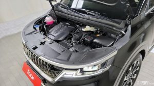 Kia Carnival Бензин 7-Seater Signature 2022 года из Южной Кореи