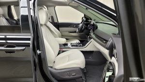 Kia Carnival Бензин 7-Seater Signature 2022 года из Южной Кореи
