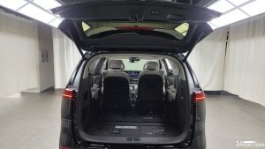 Kia Carnival Бензин 7-Seater Signature 2022 года из Южной Кореи