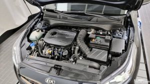 Kia K3 5Door GT Plus 2020 года из Южной Кореи