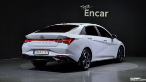 Hyundai AVANTE 1.6 2021 года из Южной Кореи