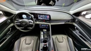 Hyundai AVANTE 1.6 2021 года из Южной Кореи