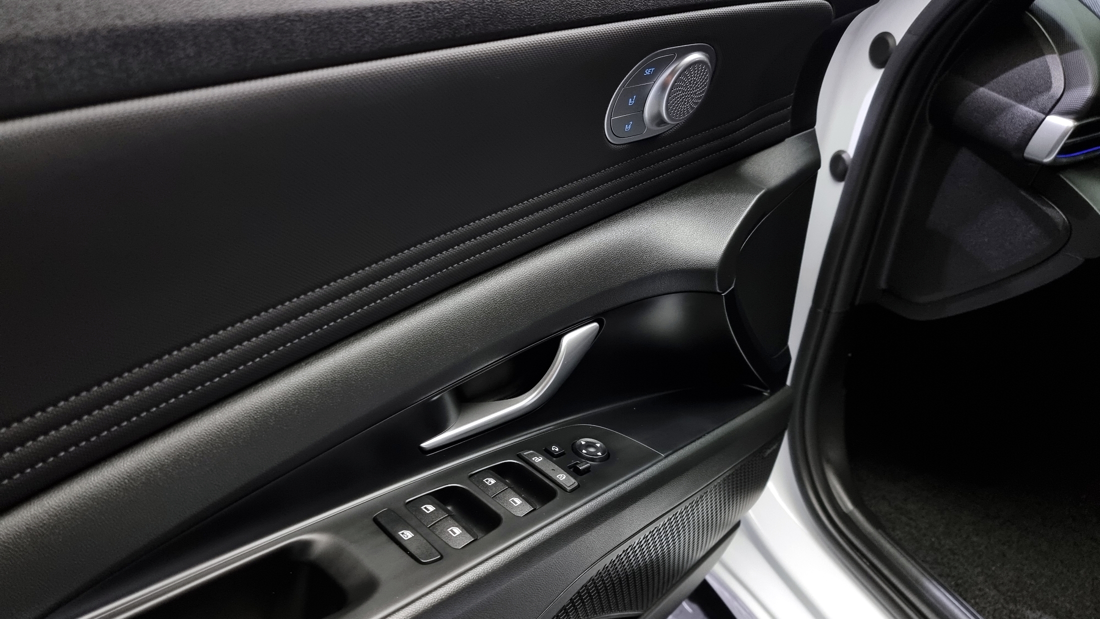 33297827_021.jpg Hyundai AVANTE 1.6 2021 года из Южной Кореи