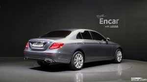 Mercedes-Benz E-Class E220d 4MATIC Exclusive 2020 года из Южной Кореи