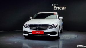 Mercedes-Benz E-Class E300 4MATIC Exclusive 2020 года из Южной Кореи