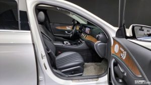 Mercedes-Benz E-Class E300 4MATIC Exclusive 2020 года из Южной Кореи