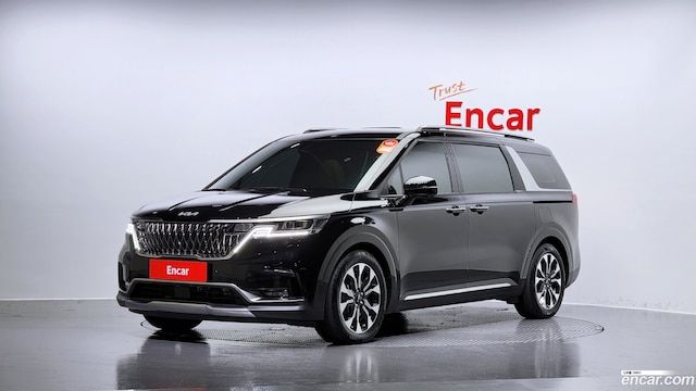 Kia Carnival 9-Seater Signature 2023 года из Кореи