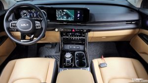 Kia Carnival 9-Seater Signature 2023 года из Южной Кореи