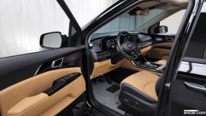 Kia Carnival 9-Seater Signature 2023 года из Южной Кореи