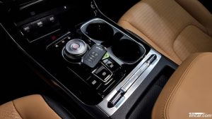 Kia Carnival Бензин 9-Seater Signature 2022 года из Южной Кореи