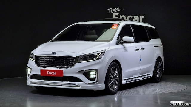 Kia Carnival 9-Seater Noblesse Special 2019 года из Кореи