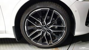 Kia K5 1.6 Turbo 2020 года из Южной Кореи