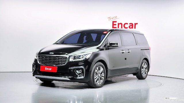 Kia Carnival 9-Seater Luxury 2019 года из Кореи