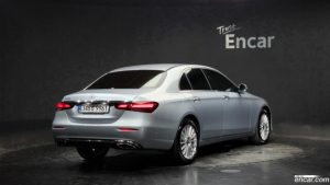 Mercedes-Benz E-Class E250 Exclusive 2022 года из Южной Кореи