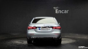Mercedes-Benz E-Class E250 Exclusive 2022 года из Южной Кореи
