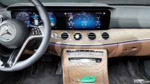 Mercedes-Benz E-Class E250 Exclusive 2022 года из Южной Кореи