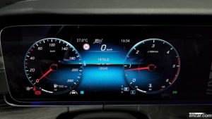 Mercedes-Benz E-Class E220d 4MATIC AMG Line 2021 года из Южной Кореи