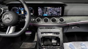 Mercedes-Benz E-Class E220d 4MATIC AMG Line 2021 года из Южной Кореи