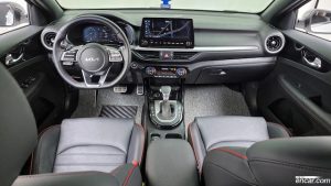 Kia K3 1.6 Turbo GT 5Door 2022 года из Южной Кореи